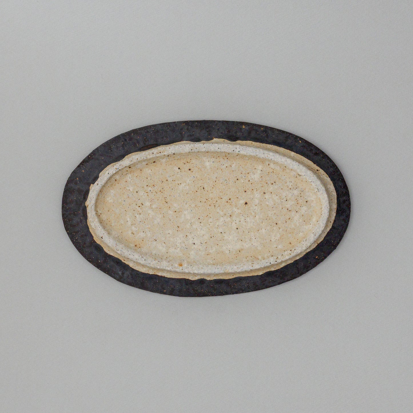 オーバル皿 中 黒釉 #3