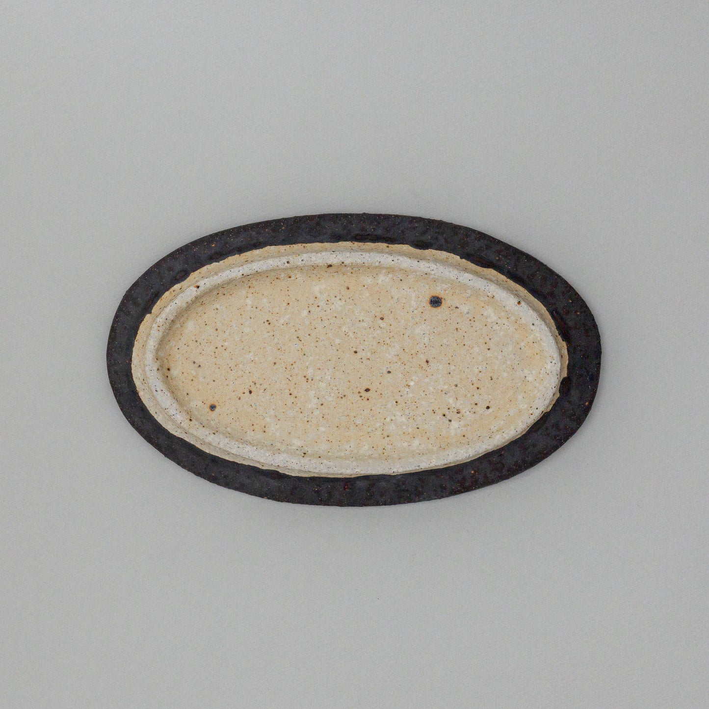 オーバル皿 中 黒釉 #5