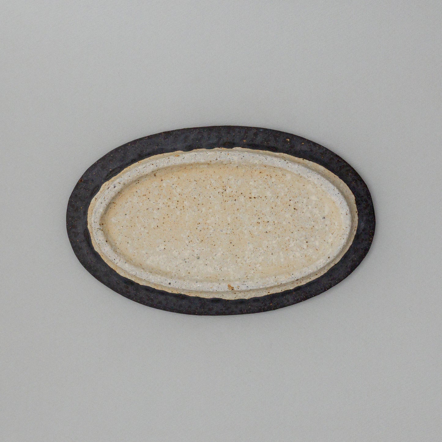 オーバル皿 中 黒釉 #7