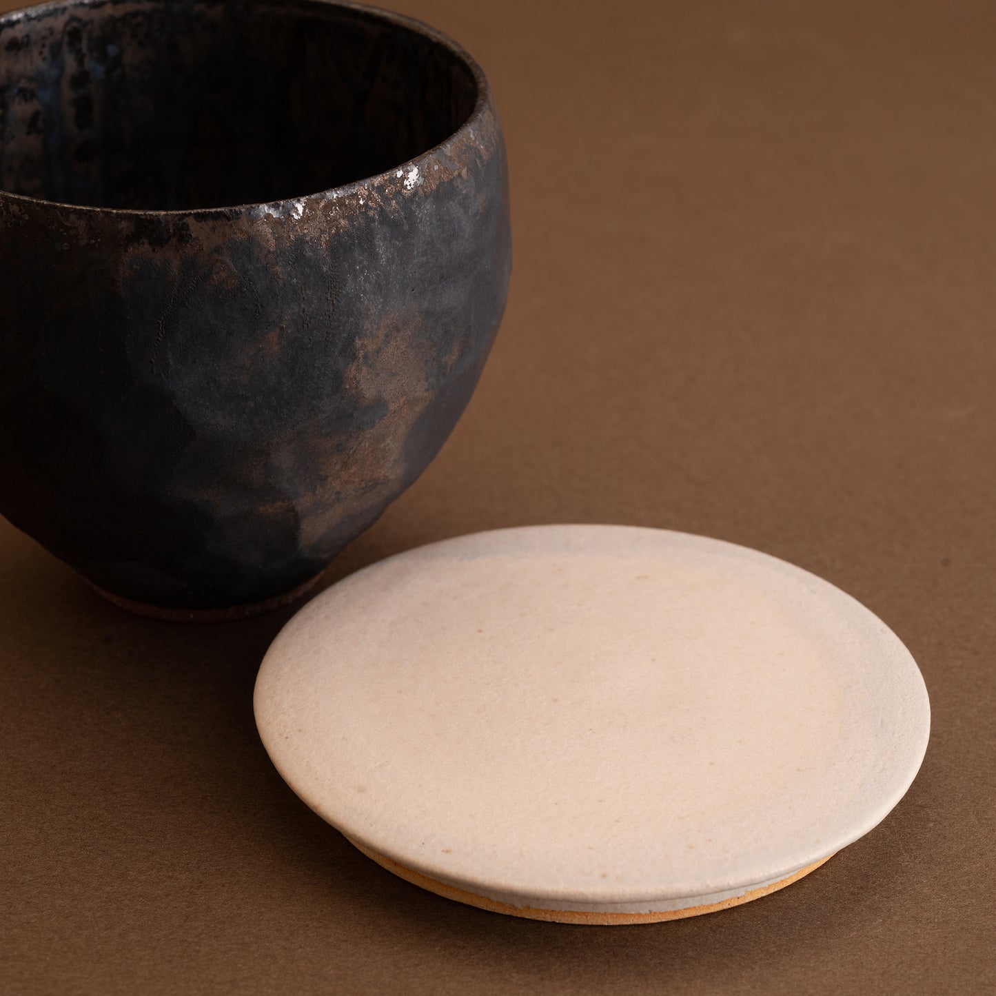 蓋物 窯変黒鉄釉 #1