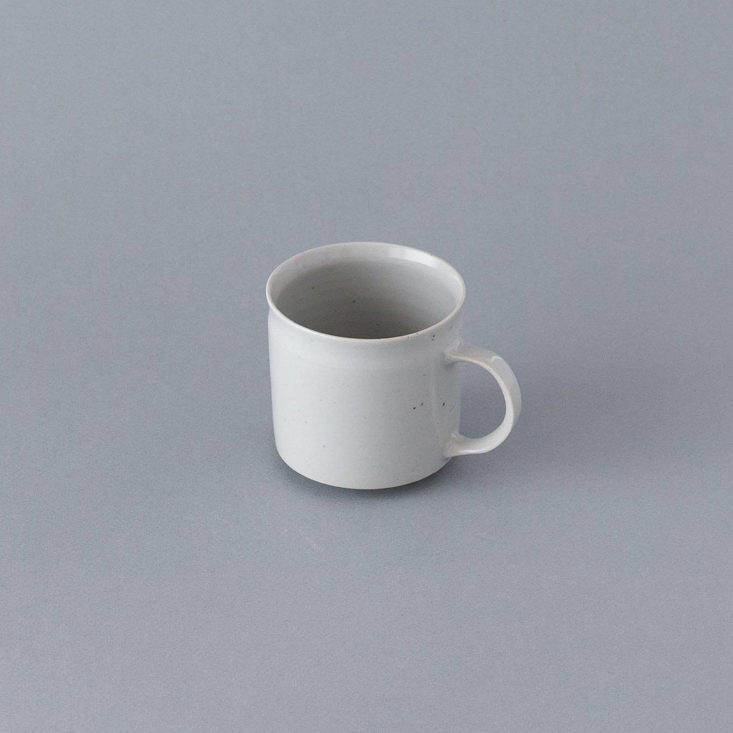 白磁マグカップ