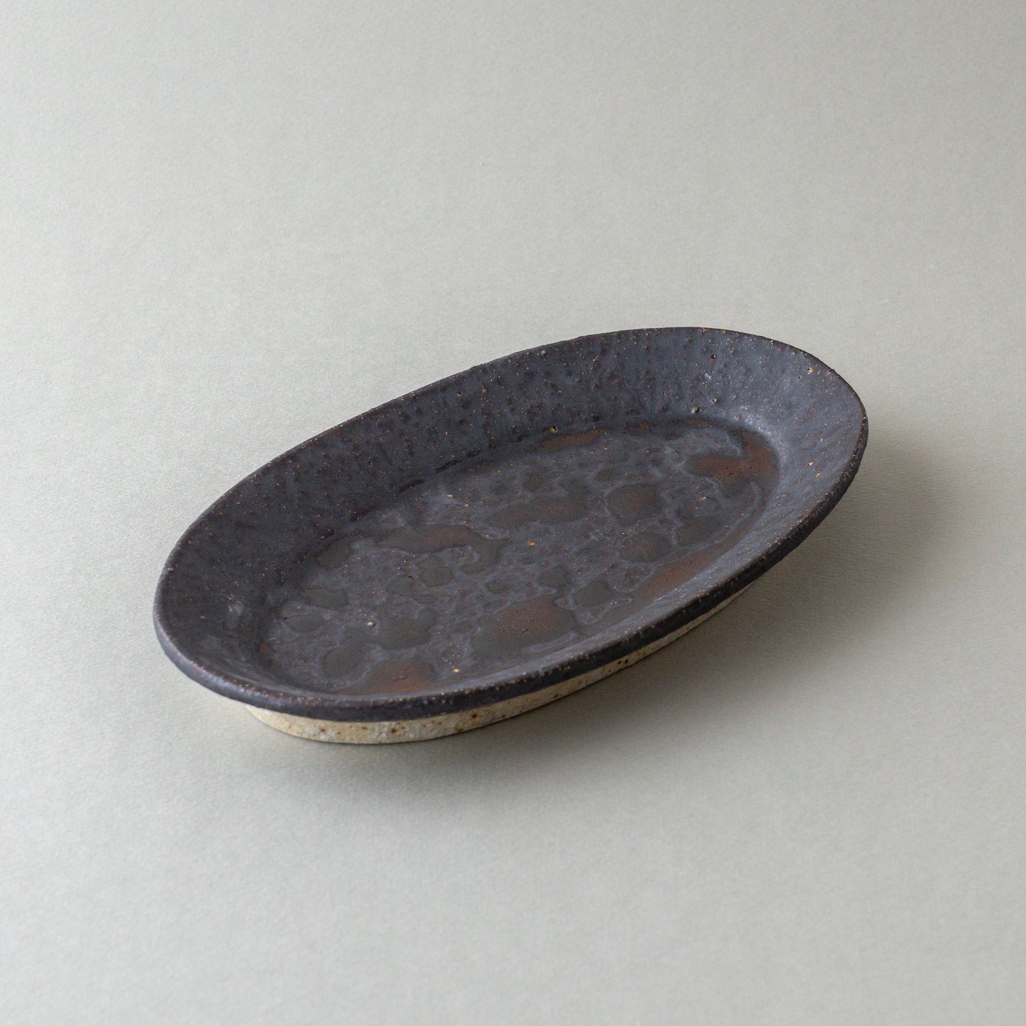 オーバル皿 中 黒釉 #2