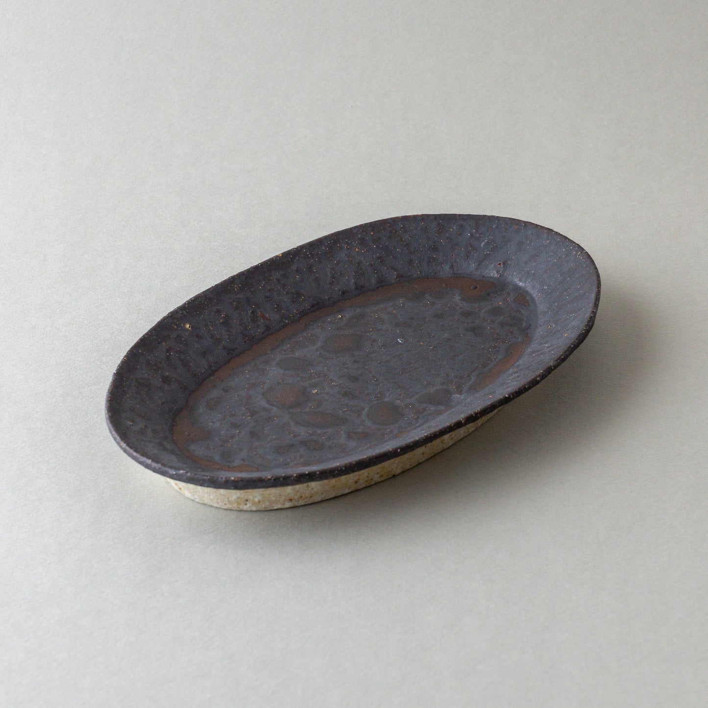 オーバル皿 中 黒釉 #3