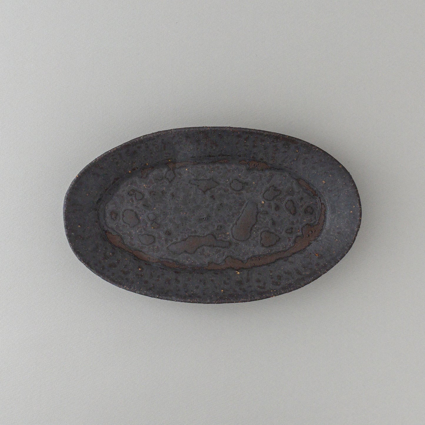 オーバル皿 中 黒釉 #5