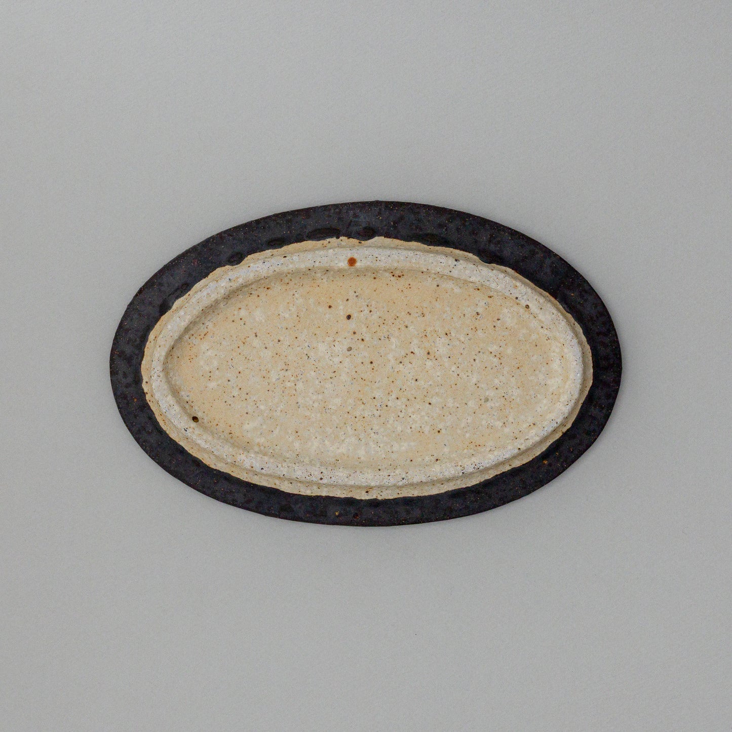 オーバル皿 中 黒釉 #9