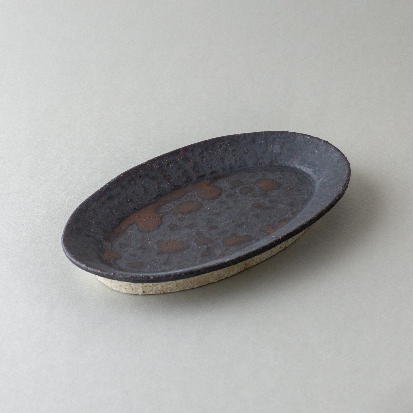 オーバル皿 中 黒釉 #10